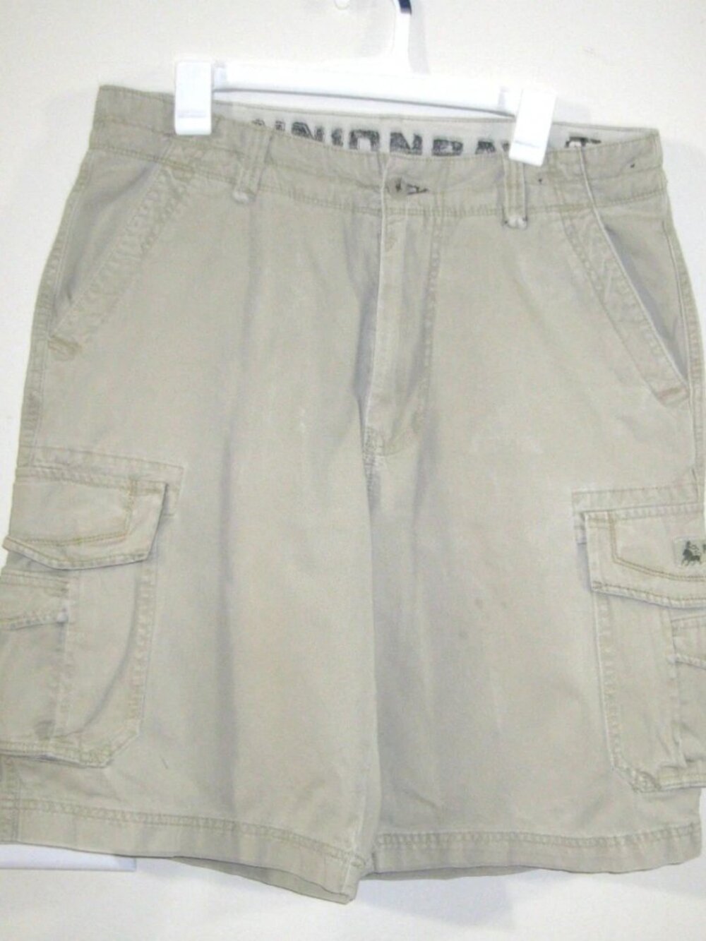 Unionbay tan cargo shorts Size 32" waist